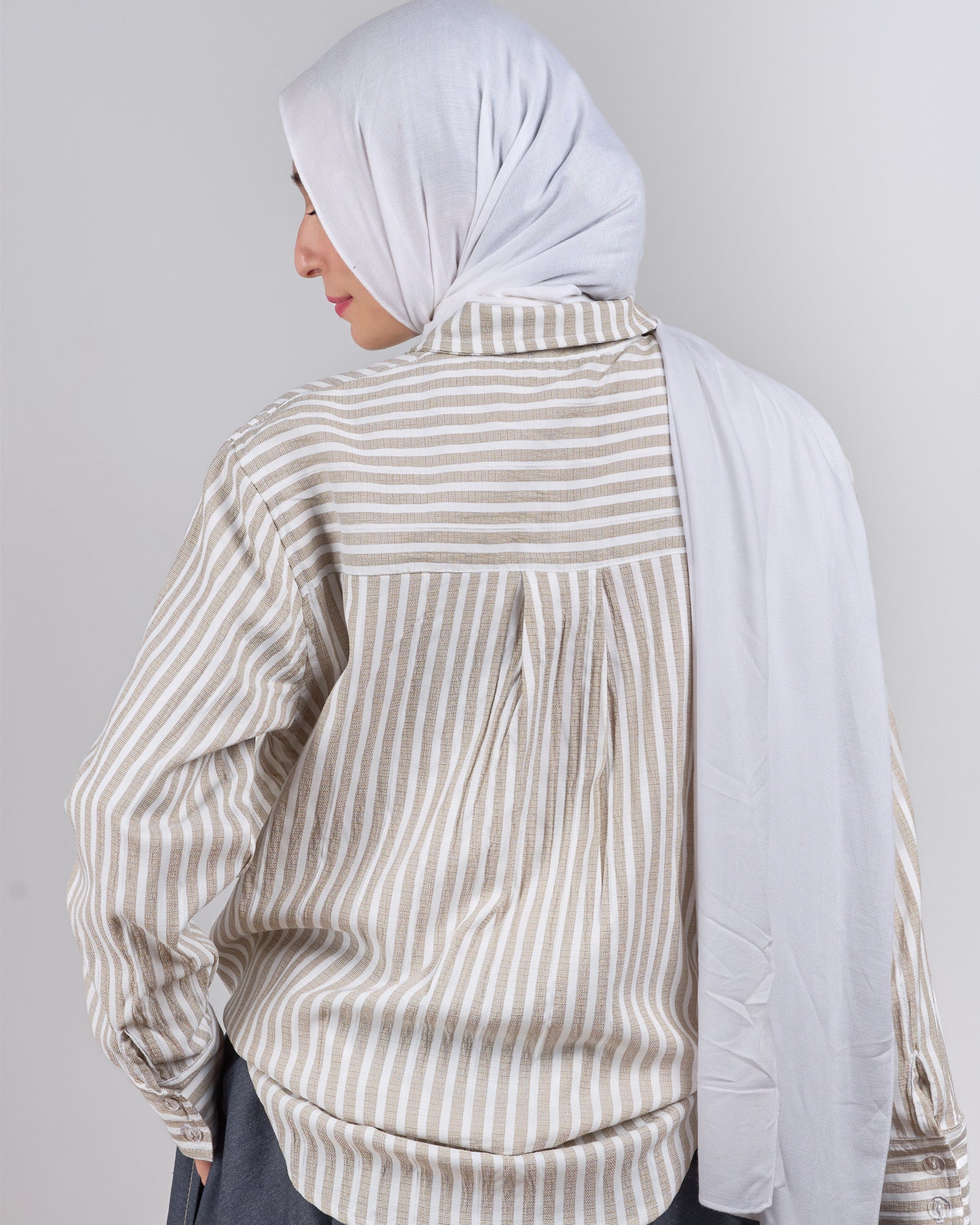 STRIPED BLOUSE- شيمز مخطط