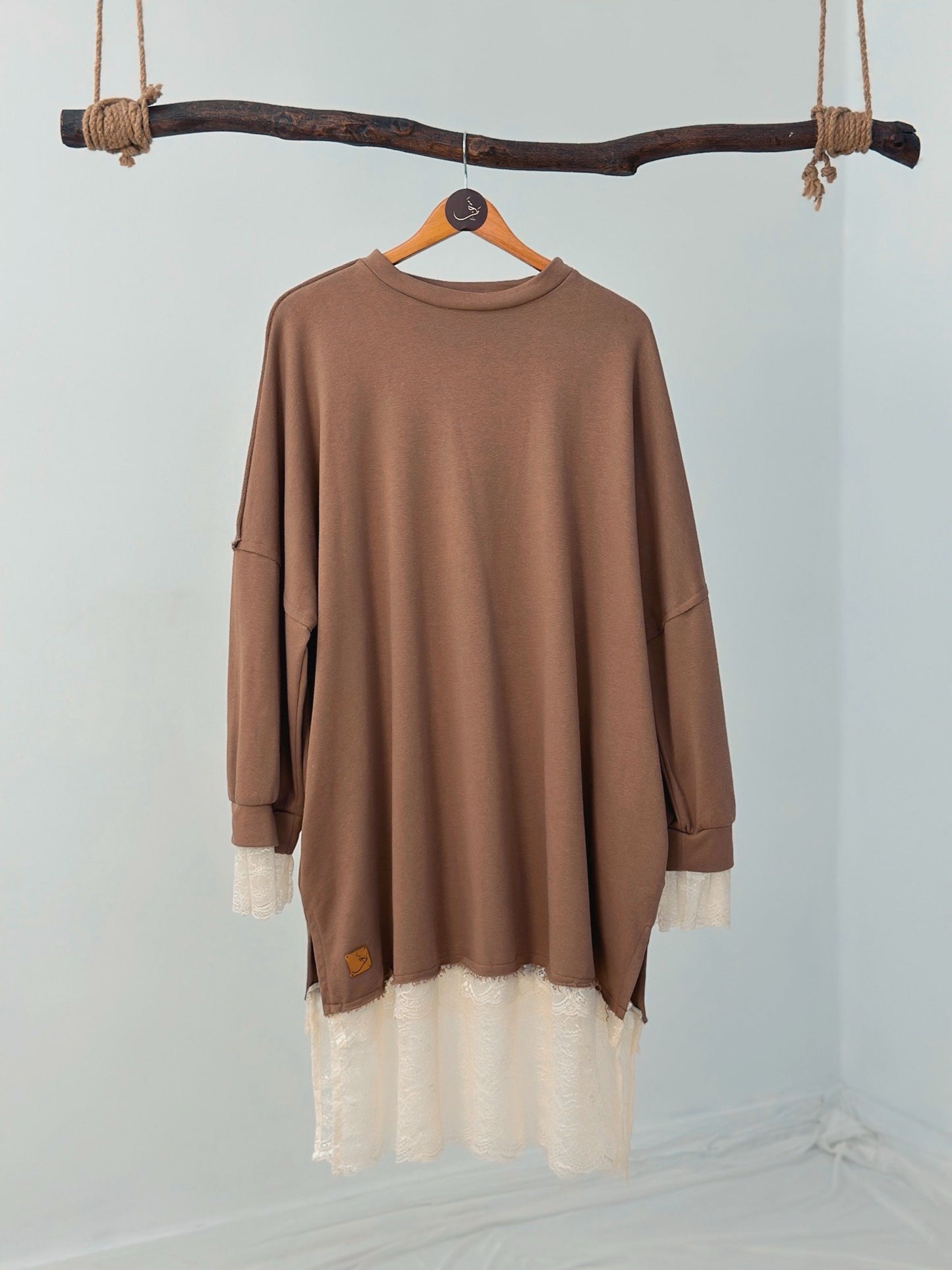 Melton Lace-Trim Sweatshirt Over Size --  سويت شيرت دانتيل Drop 13 🍂شتوية ٢٦