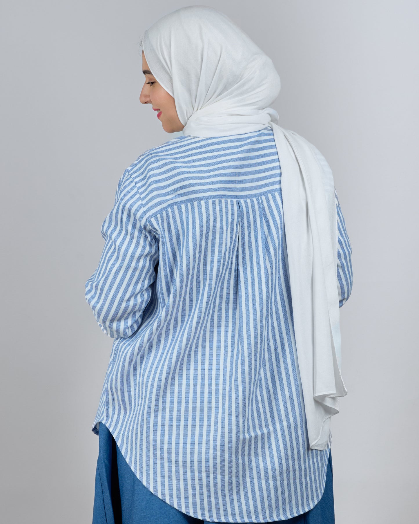 STRIPED BLOUSE- شيمز مخطط