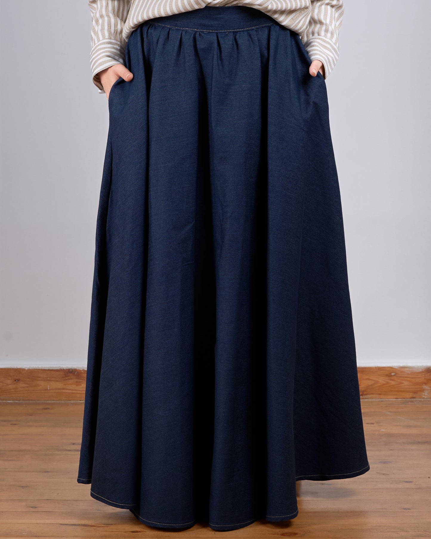 DENIM CLOUSHE SKIRT