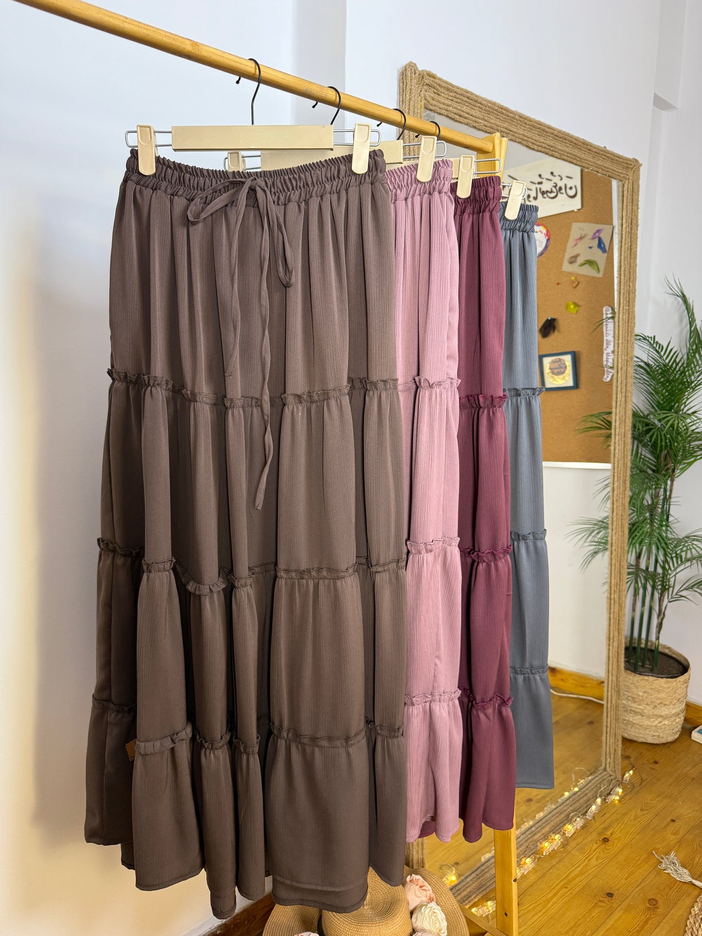 QUEEN SKIRT - جيب كوين