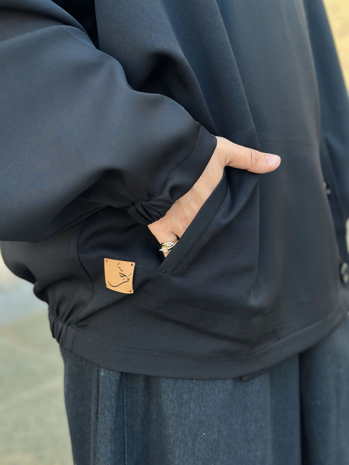 Oversized Rosaline Jacket جاكيت أوفر سايز - Q0185